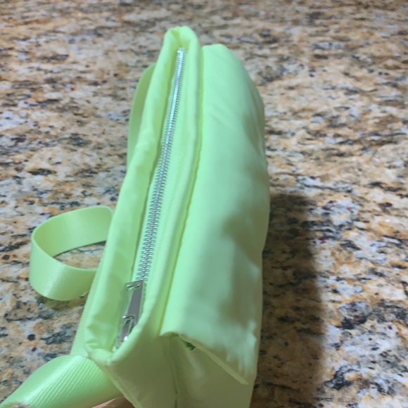 Cos travel belt bag - Picture 3 of 6